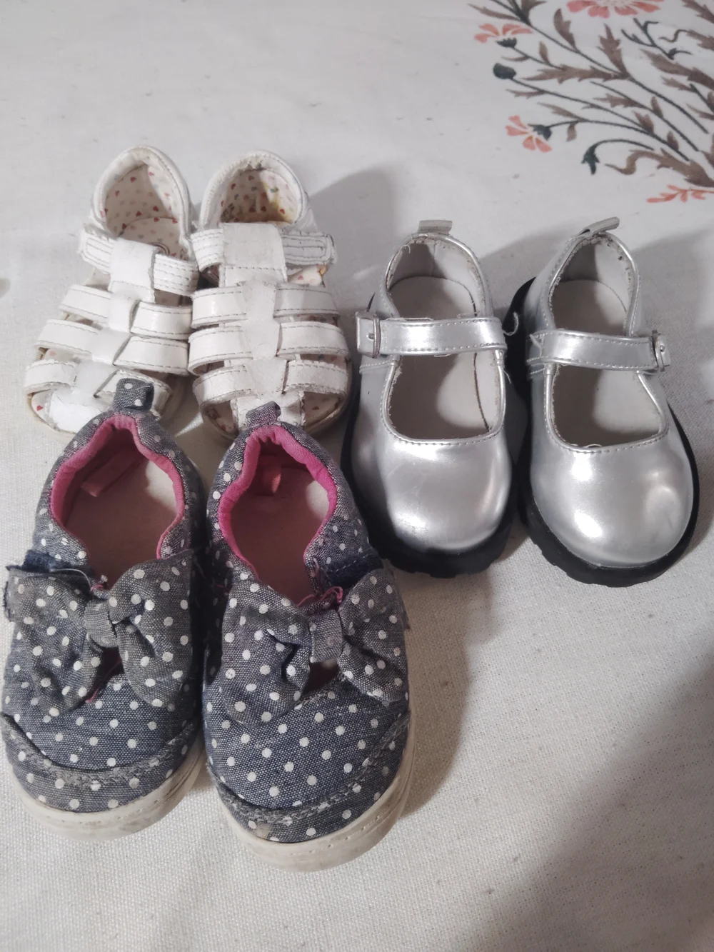 GAP Metallic Silver Mary Jane Shoes for Baby Girls